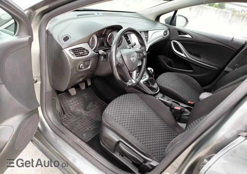 OPEL Astra V 1.4 T Dynamic