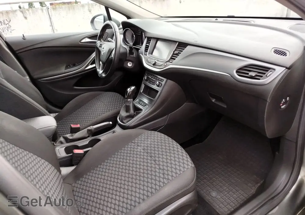 OPEL Astra V 1.4 T Dynamic
