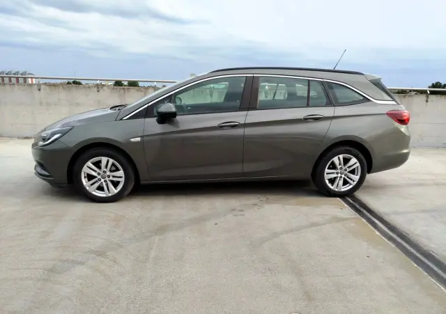 OPEL Astra V 1.4 T Dynamic