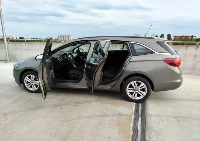 OPEL Astra V 1.4 T Dynamic