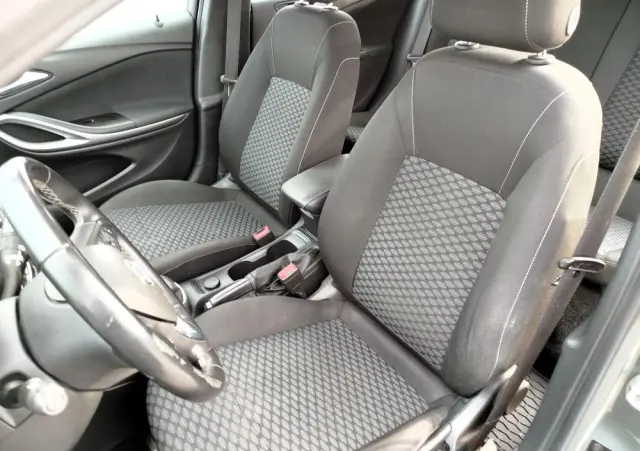 OPEL Astra V 1.4 T Dynamic