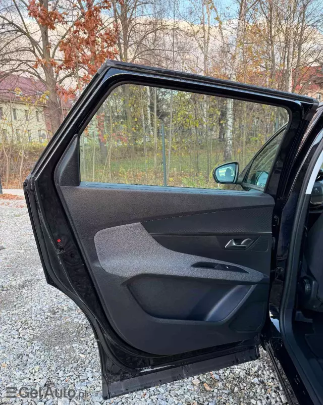 PEUGEOT 5008 1.5 BlueHDi Allure S&S EAT8