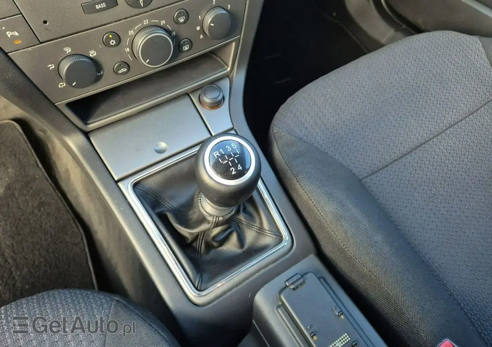 OPEL Vectra 1.8 Caravan Business