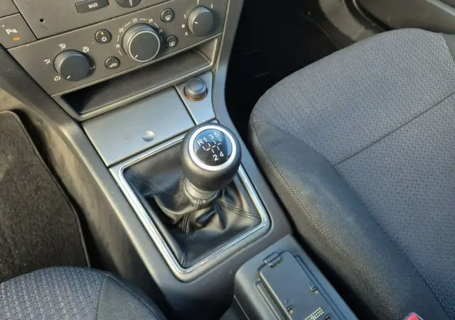 OPEL Vectra 1.8 Caravan Business