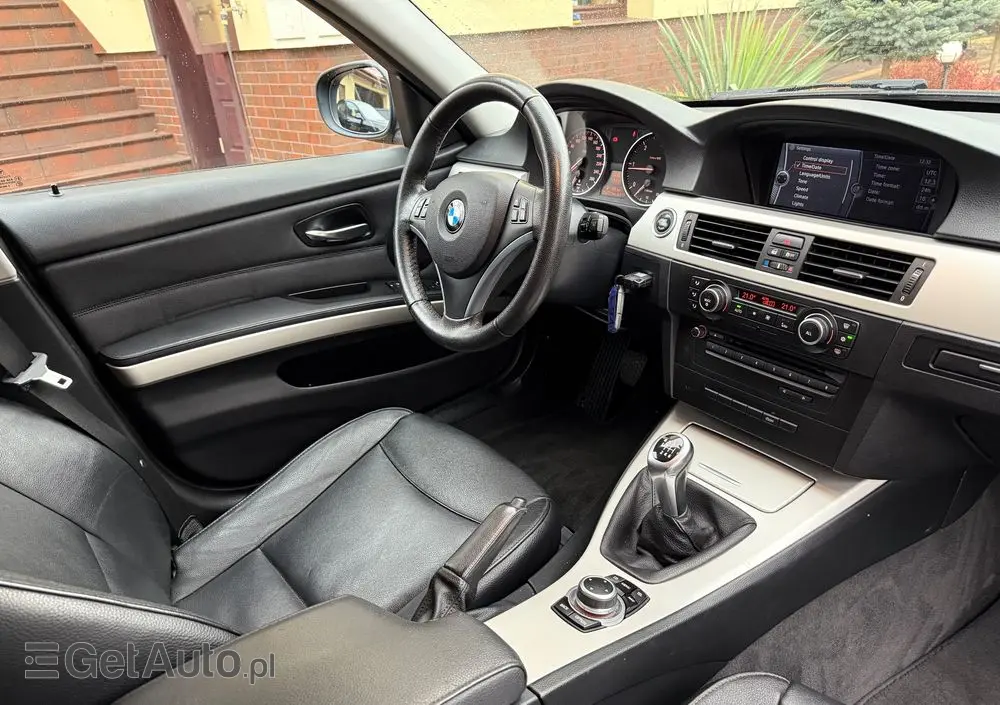 BMW Seria 3 320d Efficient Dynamics Edition