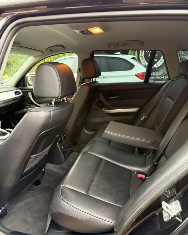 BMW Seria 3 320d Efficient Dynamics Edition