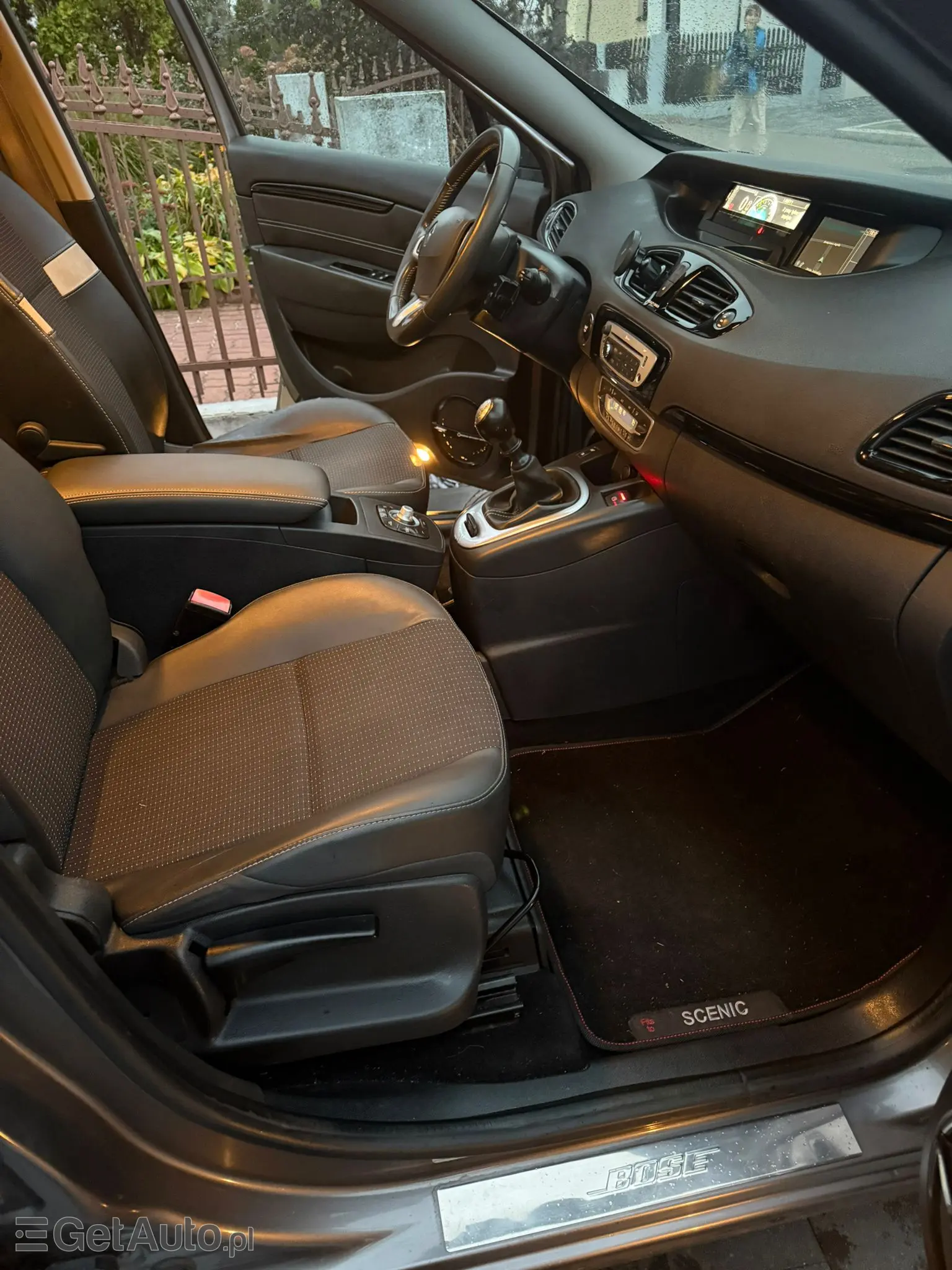 RENAULT Grand Scenic Bose Edition SL TCE 130