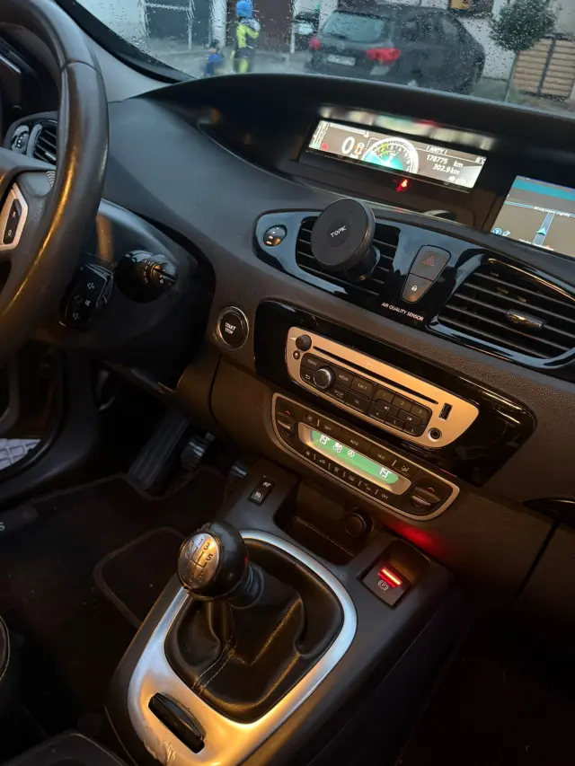 RENAULT Grand Scenic Bose Edition SL TCE 130