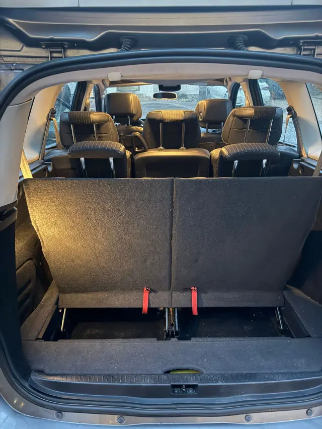 RENAULT Grand Scenic Bose Edition SL TCE 130