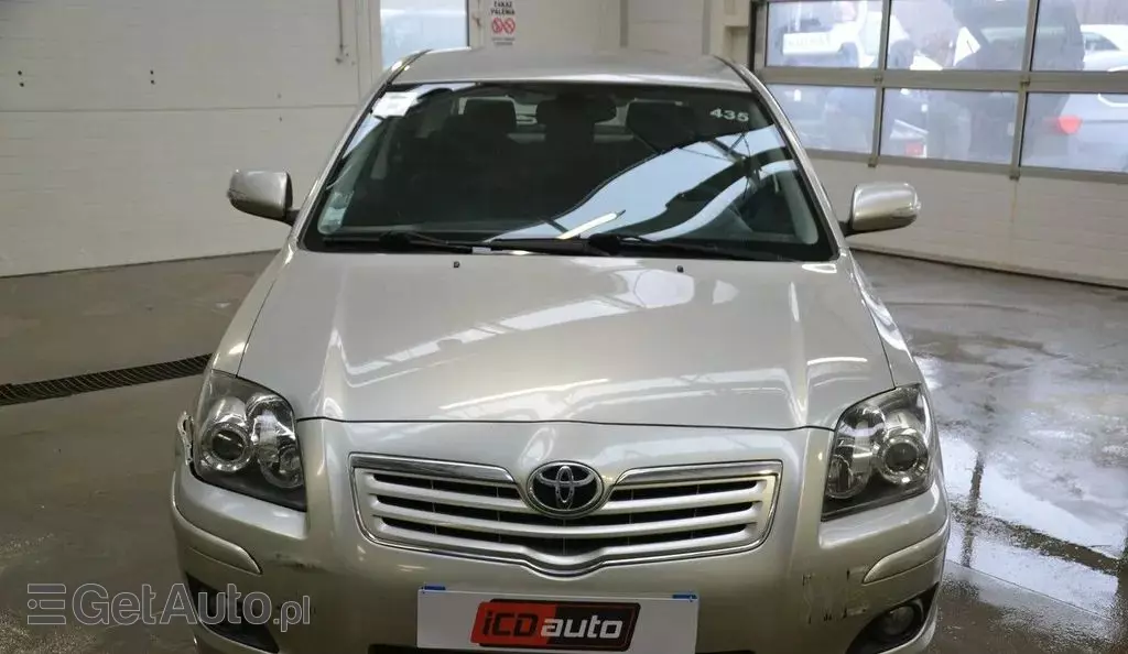 TOYOTA Avensis 