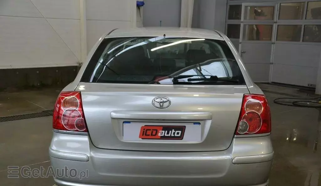 TOYOTA Avensis 