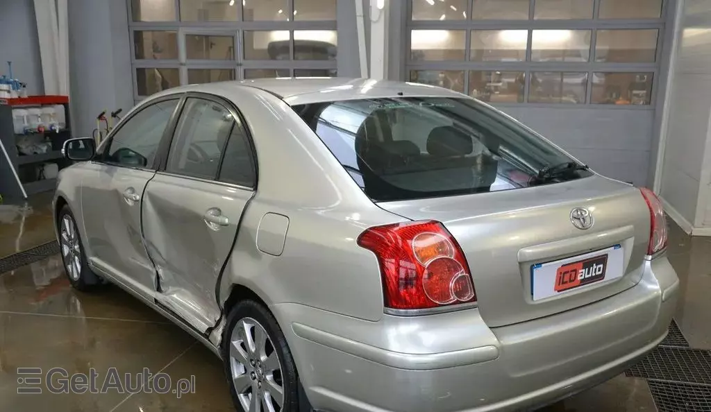 TOYOTA Avensis 