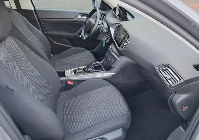 PEUGEOT 308 1.5 BlueHDi Allure Pack S&S EAT8