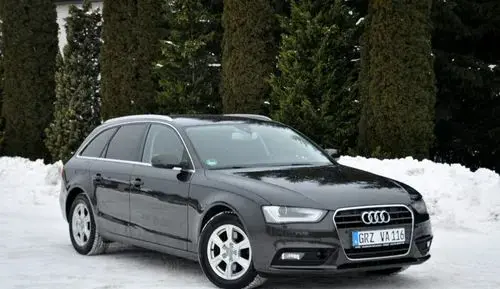 AUDI A4 
