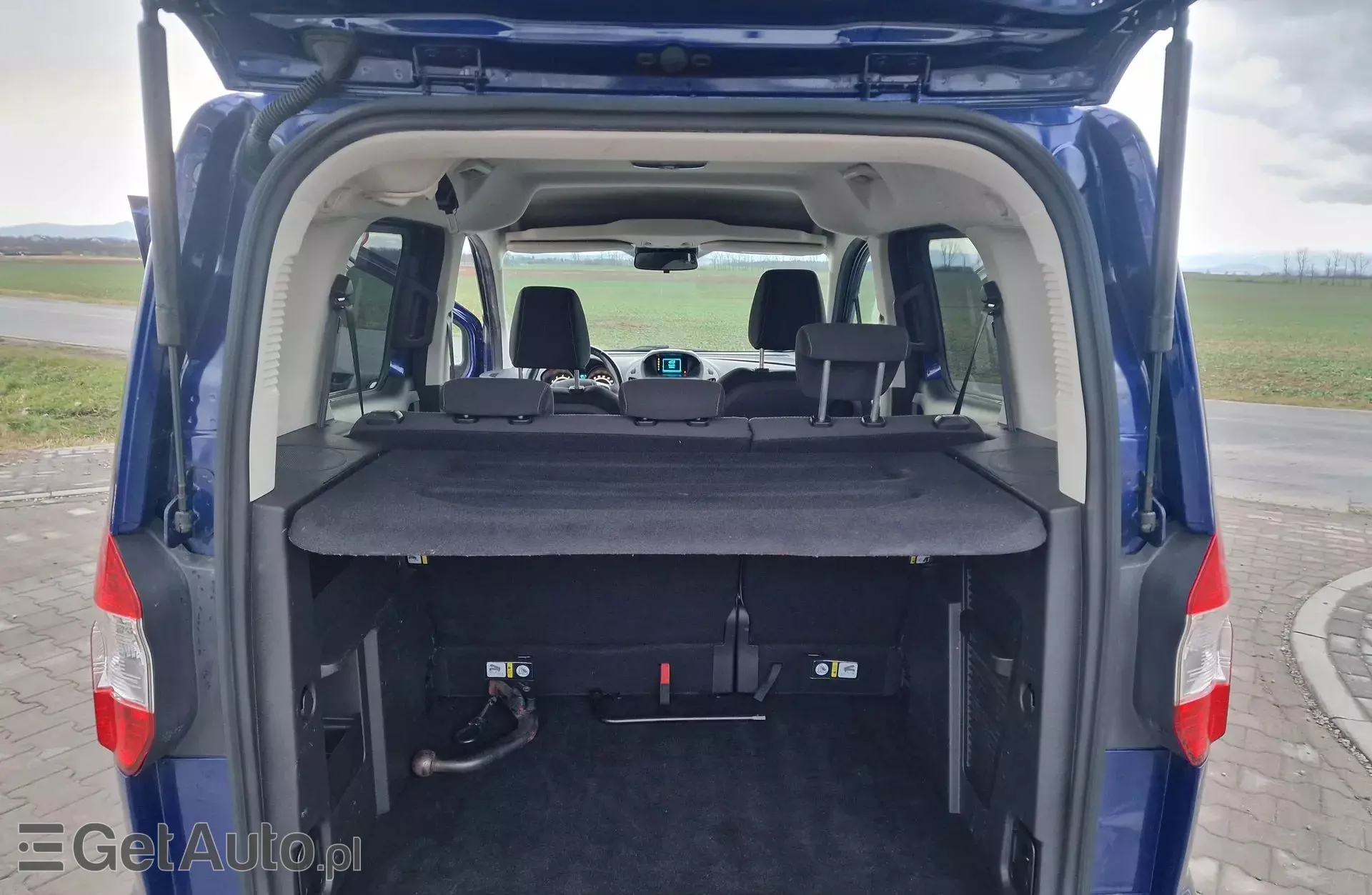 FORD Tourneo Courier 1.0 EcoBoost (100 KM)