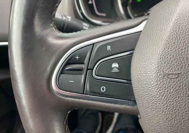 RENAULT Espace Energy dCi 160 EDC Initiale Paris