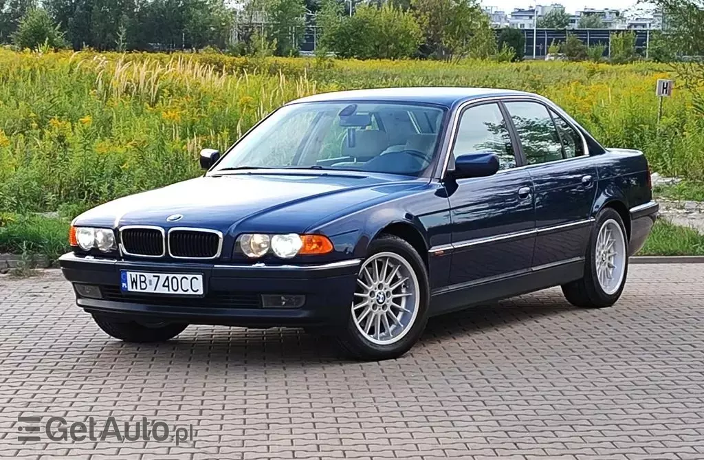 BMW Seria 7 740i (286 KM) Steptronic