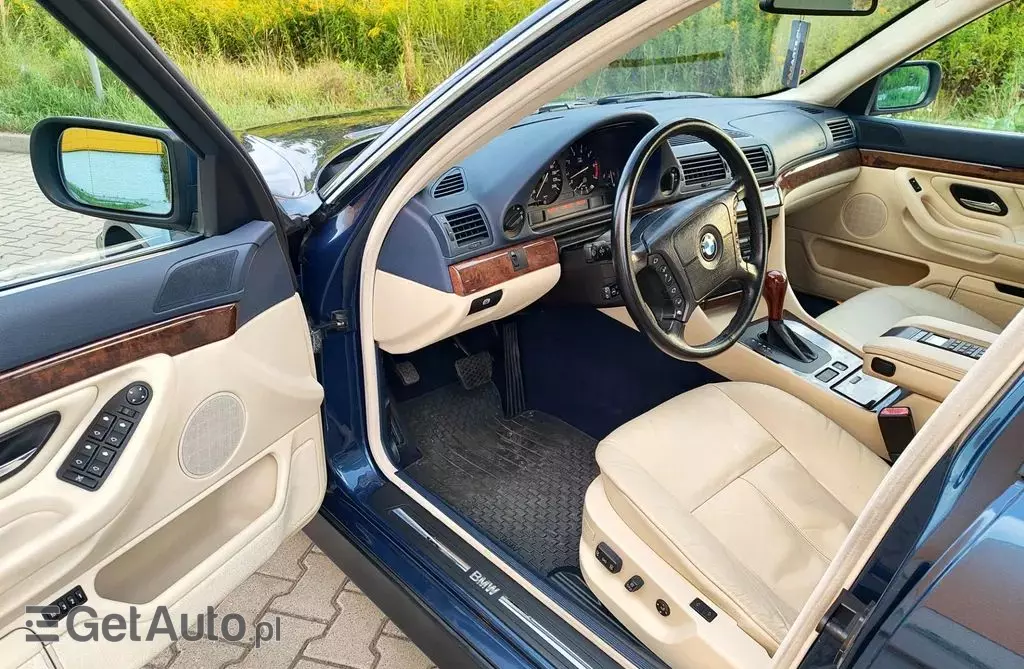 BMW Seria 7 740i (286 KM) Steptronic