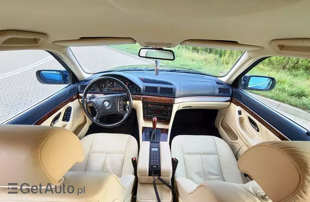BMW Seria 7 740i (286 KM) Steptronic