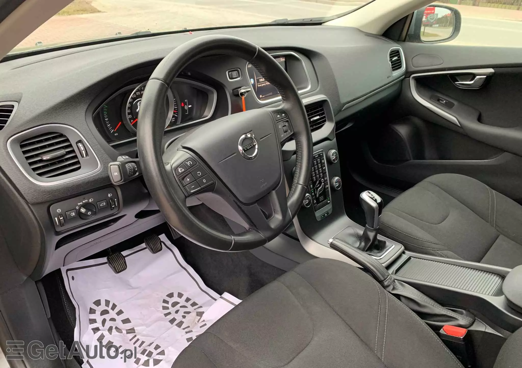 VOLVO V40 D2 Drive-E Dynamic Edition