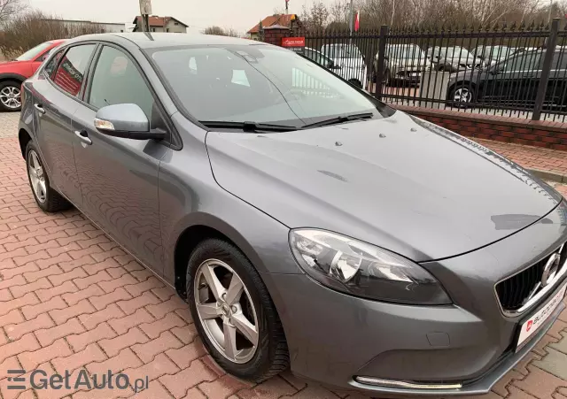 VOLVO V40 D2 Drive-E Dynamic Edition