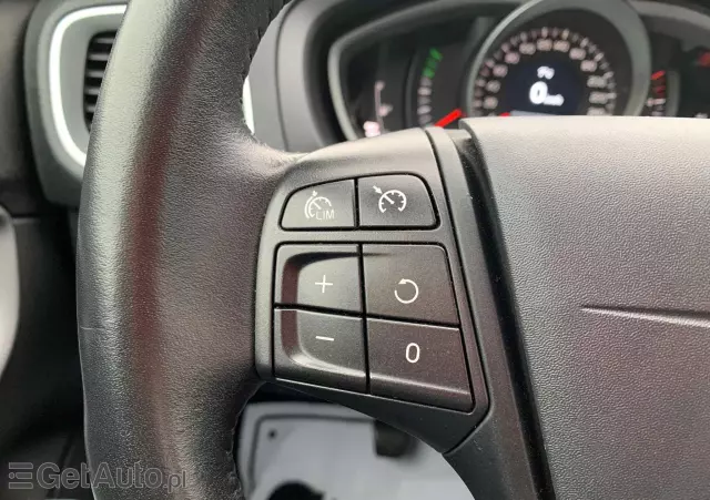 VOLVO V40 D2 Drive-E Dynamic Edition