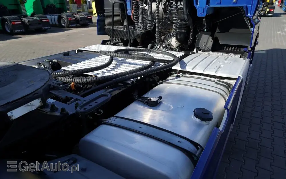 MAN TGX 18.510 / GM / HYDRAULIKA / RETARDER / CAŁY NAPODUSZKACH / NAVI / OPONY 100 % 