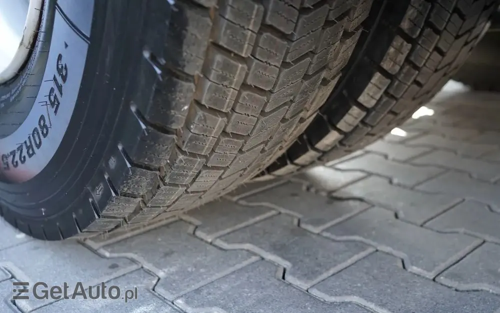 MAN TGX 18.510 / GM / HYDRAULIKA / RETARDER / CAŁY NAPODUSZKACH / NAVI / OPONY 100 % 