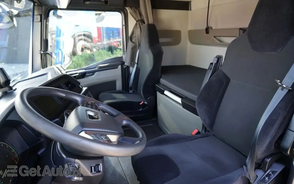 MAN TGX 18.510 / GM / HYDRAULIKA / RETARDER / CAŁY NAPODUSZKACH / NAVI / OPONY 100 % 