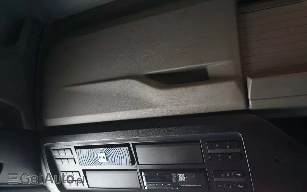 MAN TGX 18.510 / GM / HYDRAULIKA / RETARDER / CAŁY NAPODUSZKACH / NAVI / OPONY 100 % 