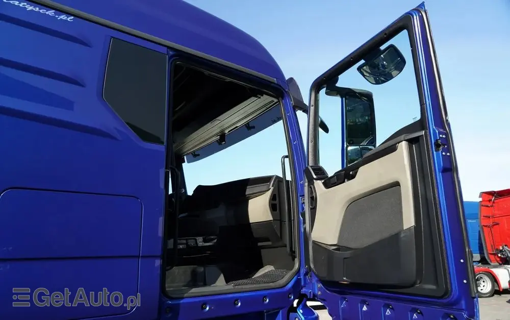 MAN TGX 18.510 / GM / HYDRAULIKA / RETARDER / CAŁY NAPODUSZKACH / NAVI / OPONY 100 % 