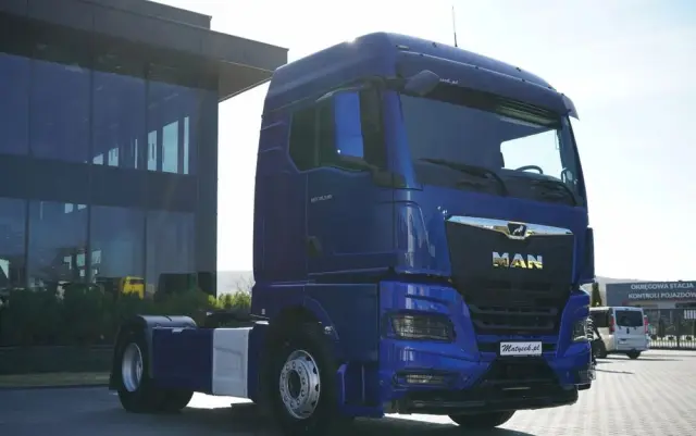 MAN TGX 18.510 / GM / HYDRAULIKA / RETARDER / CAŁY NAPODUSZKACH / NAVI / OPONY 100 % 