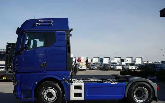 MAN TGX 18.510 / GM / HYDRAULIKA / RETARDER / CAŁY NAPODUSZKACH / NAVI / OPONY 100 % 