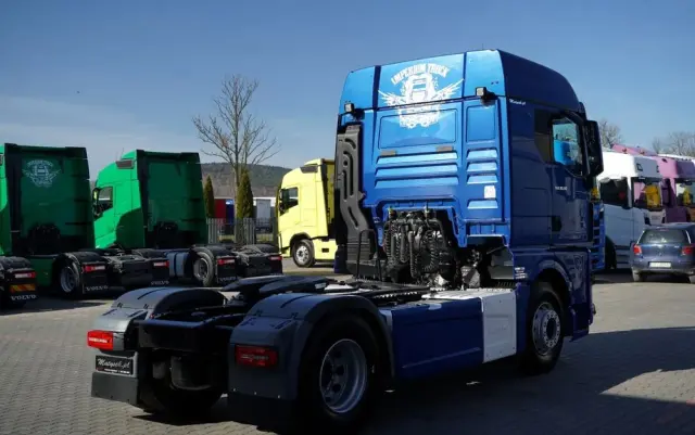 MAN TGX 18.510 / GM / HYDRAULIKA / RETARDER / CAŁY NAPODUSZKACH / NAVI / OPONY 100 % 