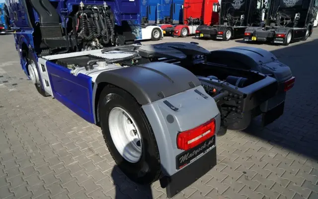 MAN TGX 18.510 / GM / HYDRAULIKA / RETARDER / CAŁY NAPODUSZKACH / NAVI / OPONY 100 % 