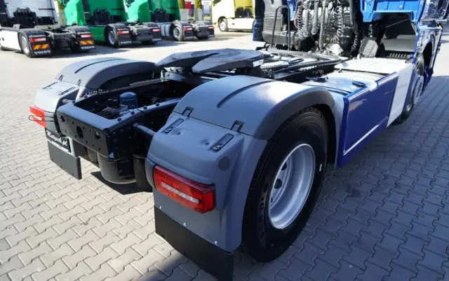 MAN TGX 18.510 / GM / HYDRAULIKA / RETARDER / CAŁY NAPODUSZKACH / NAVI / OPONY 100 % 