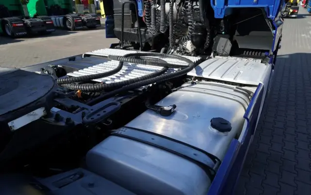 MAN TGX 18.510 / GM / HYDRAULIKA / RETARDER / CAŁY NAPODUSZKACH / NAVI / OPONY 100 % 