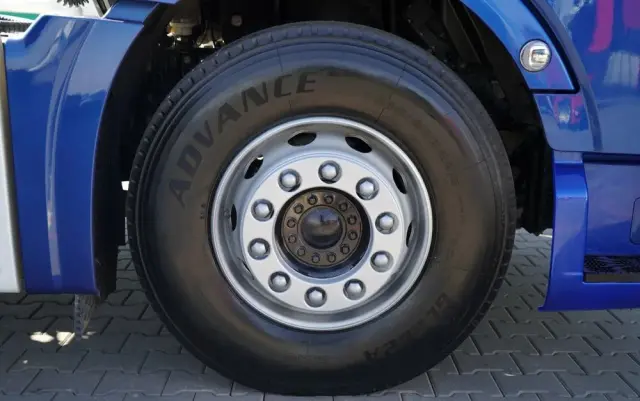 MAN TGX 18.510 / GM / HYDRAULIKA / RETARDER / CAŁY NAPODUSZKACH / NAVI / OPONY 100 % 