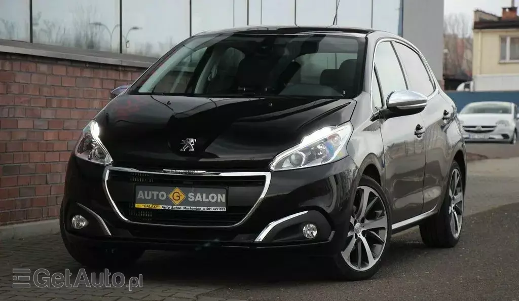 PEUGEOT 208 
