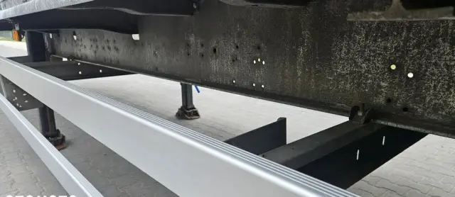 SCHMITZ CARGOBULL KONTENER / STANDARD / MOŻLIWOŚĆ ZAMONTOWANIA DRZWI 