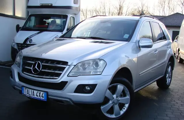 MERCEDES-BENZ Klasa M ML 320 CDI V6 (224 KM) 4MATIC 7G-TRONIC