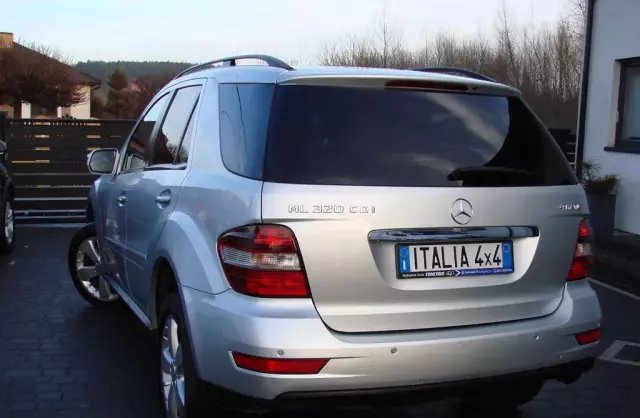 MERCEDES-BENZ Klasa M ML 320 CDI V6 (224 KM) 4MATIC 7G-TRONIC