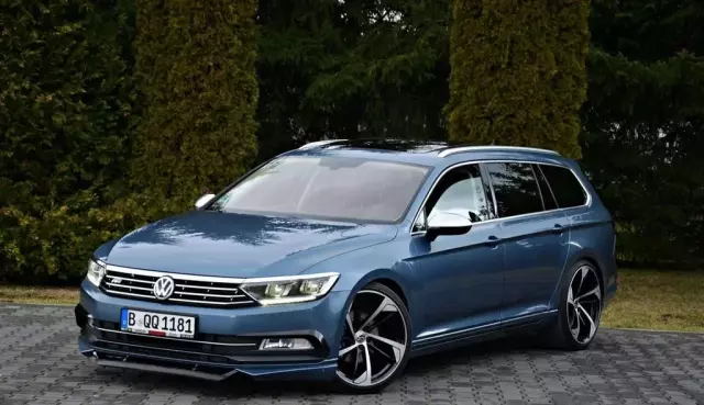 VOLKSWAGEN Passat 