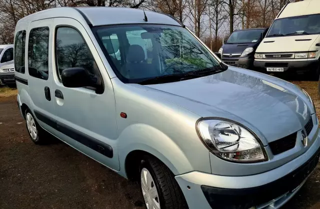 RENAULT Kangoo 