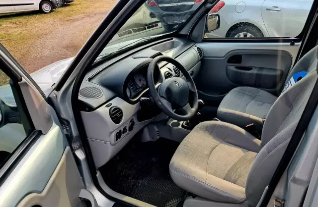 RENAULT Kangoo 