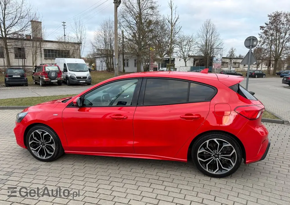 FORD Focus 1.0 EcoBoost ST-Line Red ASS