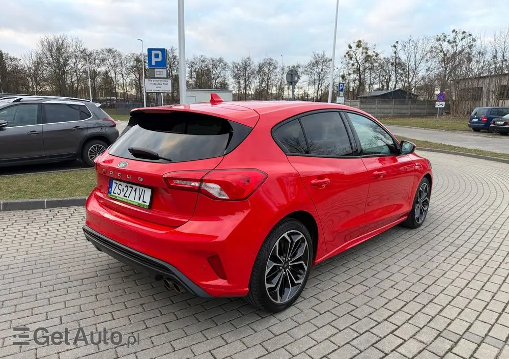 FORD Focus 1.0 EcoBoost ST-Line Red ASS