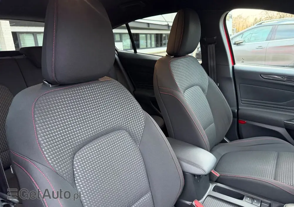 FORD Focus 1.0 EcoBoost ST-Line Red ASS