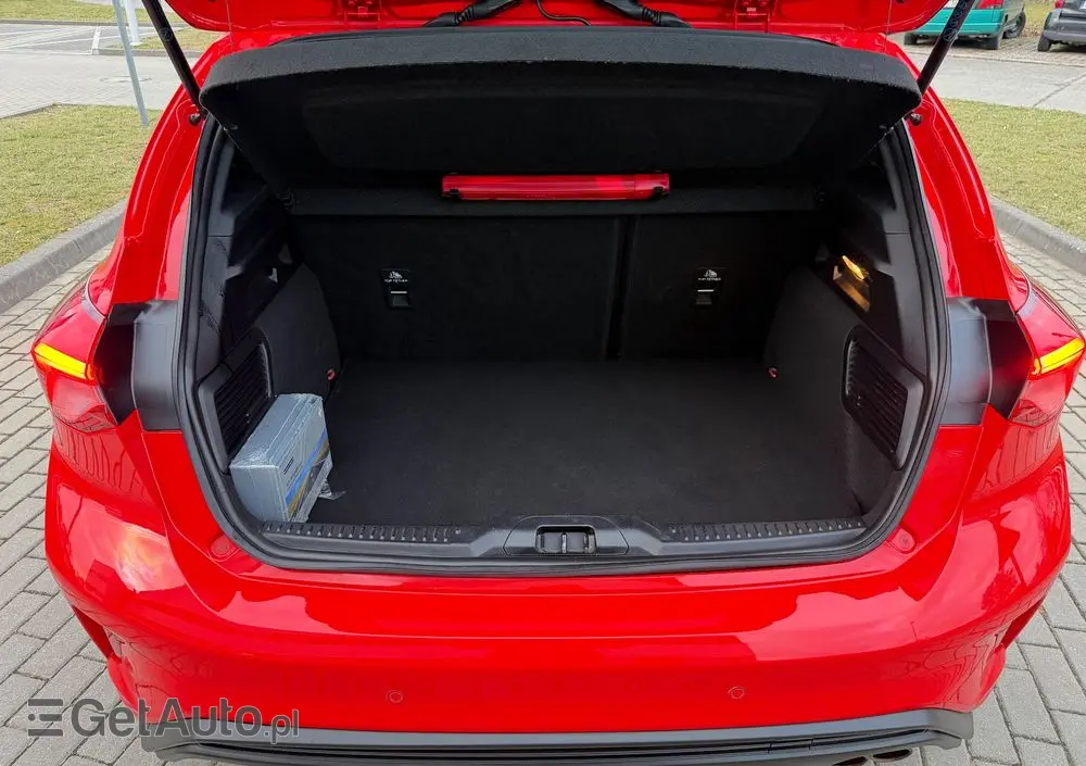 FORD Focus 1.0 EcoBoost ST-Line Red ASS