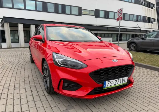 FORD Focus 1.0 EcoBoost ST-Line Red ASS